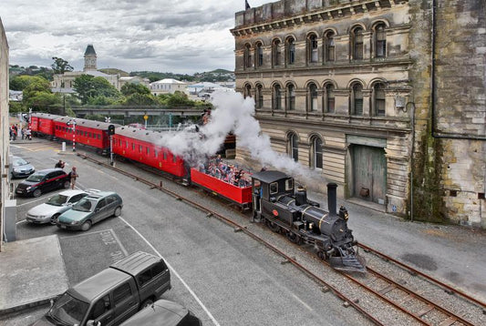 Oamaru Steam Train on a scenic coastal route